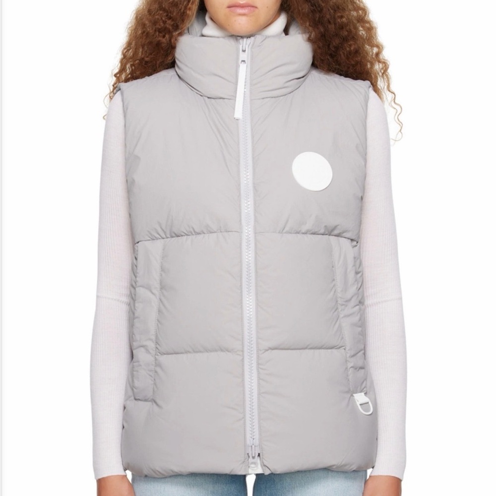 Canada Goose Everett Down Vest in moonstone grey